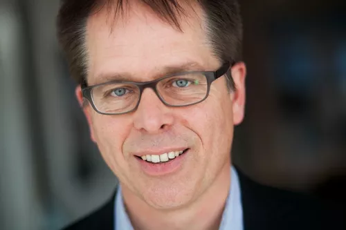 Apotheker Dr. Hans- Christian Meyer