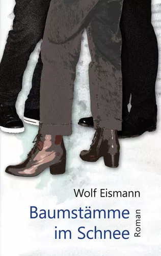 Baumstämme im Schnee