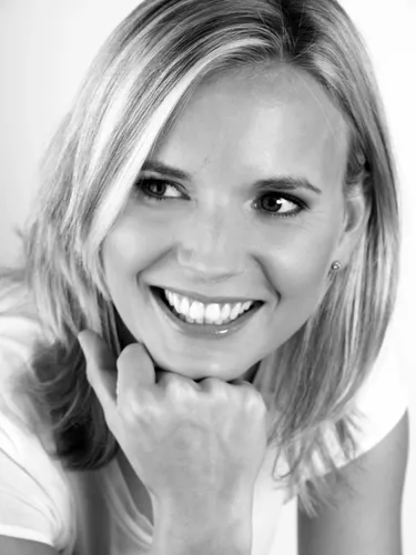 Julia Bleser