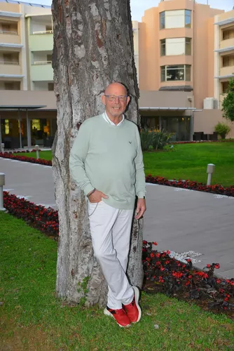 Lothar H.H. Nolting
