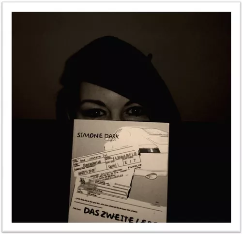 Simone Dark